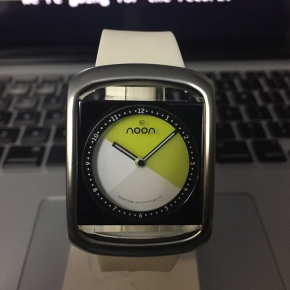 Noon Montre Design White Silicon Strap Ladies Watc - Picture 5 of 8